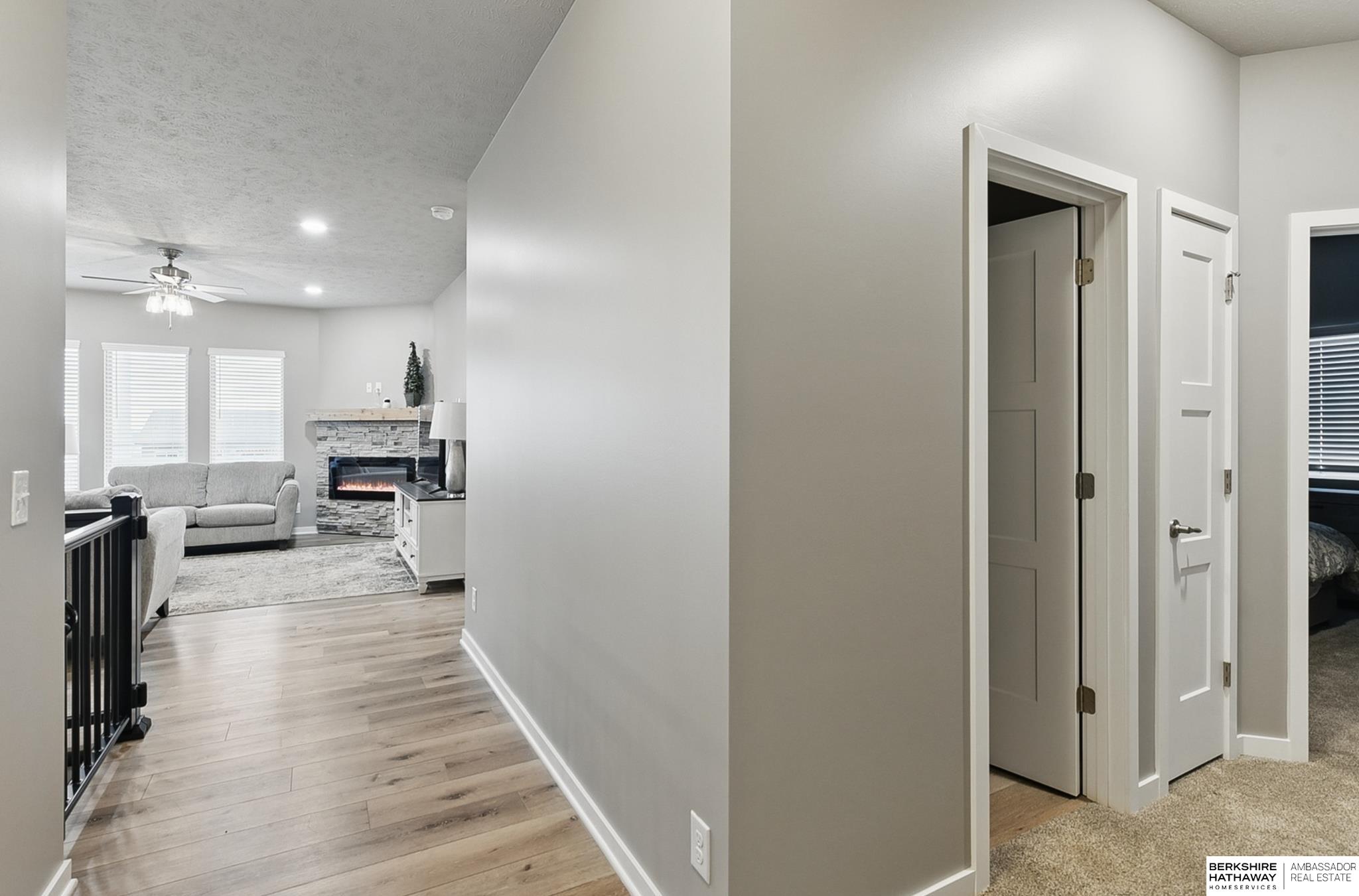 Papillion, Nebraska 68046, United States, 4 Bedrooms Bedrooms, ,3 BathroomsBathrooms,Residential,Active,135978