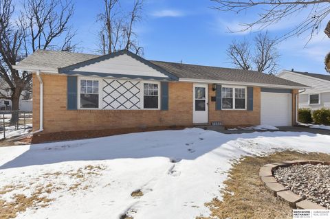 Photo of 13473 Oak Street, Omaha, NE 68144 (MLS # 22605127)