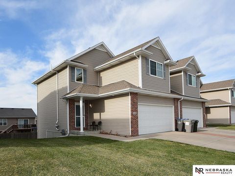 Photo of 2549 N 89th Street, Lincoln, NE 68507 (MLS # 22535114)