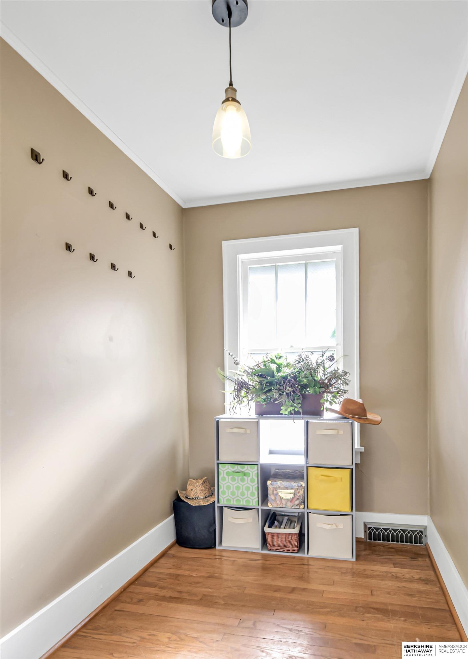 Omaha, Nebraska 68104, United States, 3 Bedrooms Bedrooms, ,2 BathroomsBathrooms,Residential,Active,239337