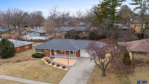 Photo of 1539 W Manor Drive, Lincoln, NE 68506 (MLS # 22605655)