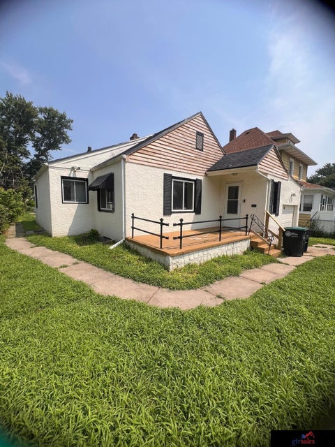 Photo of 3178 Fowler Avenue, Omaha, NE 68111 (MLS # 22626362)
