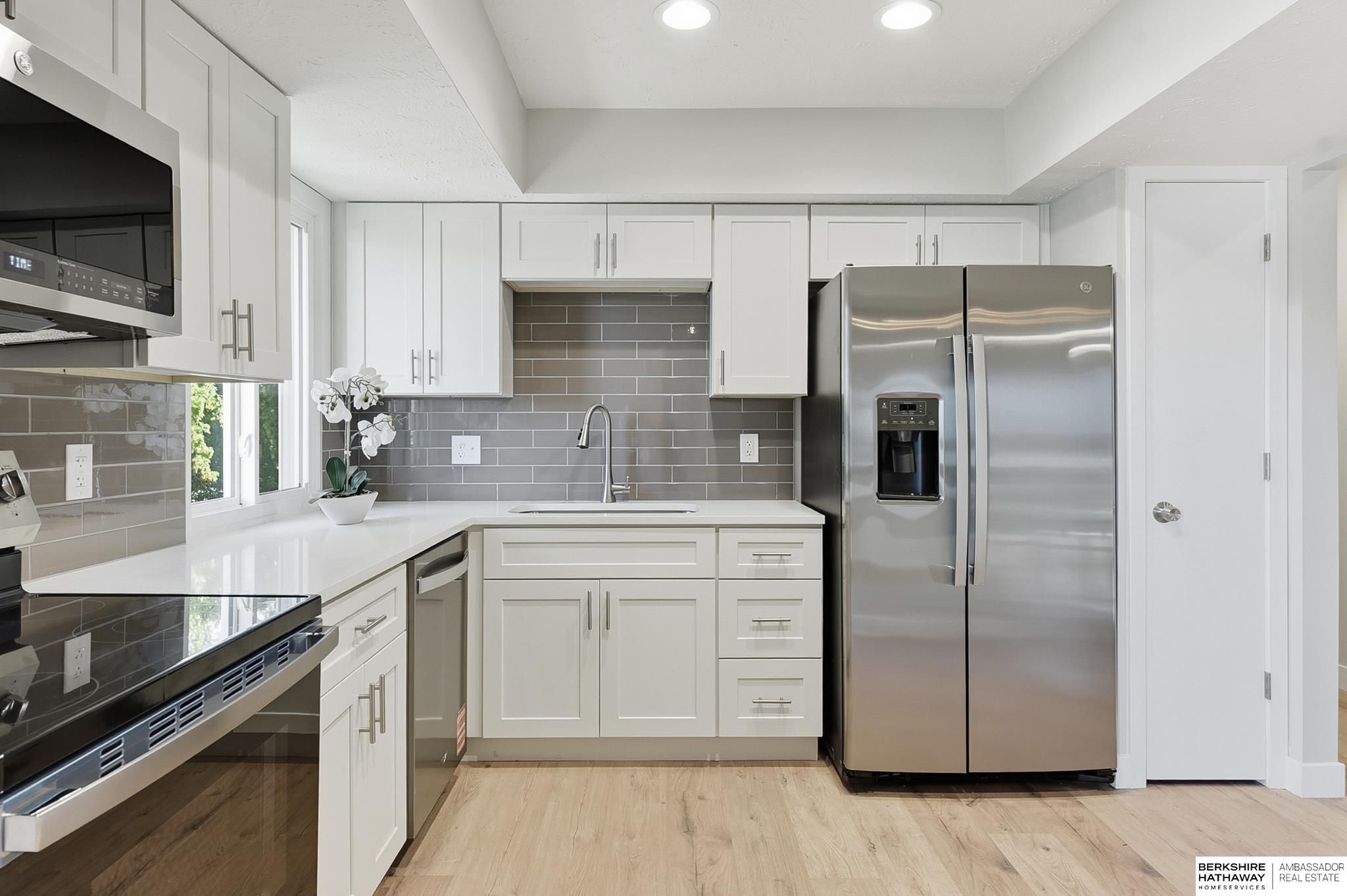 Omaha, Nebraska 68138, United States, 3 Bedrooms Bedrooms, ,1 BathroomBathrooms,Residential,Active,232206