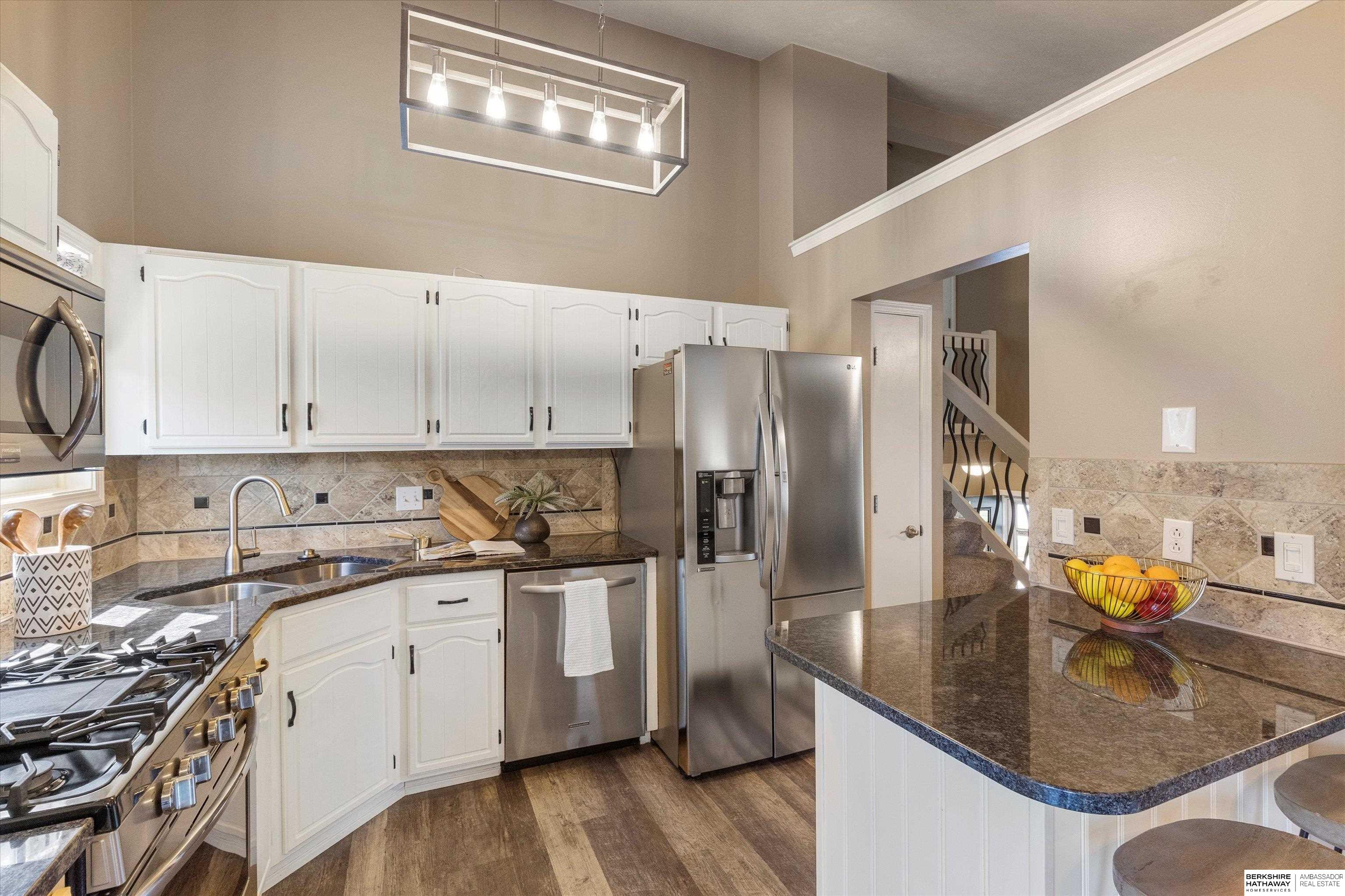 Omaha, Nebraska 68138, United States, 2 Bedrooms Bedrooms, ,2 BathroomsBathrooms,Residential,Pending,211126