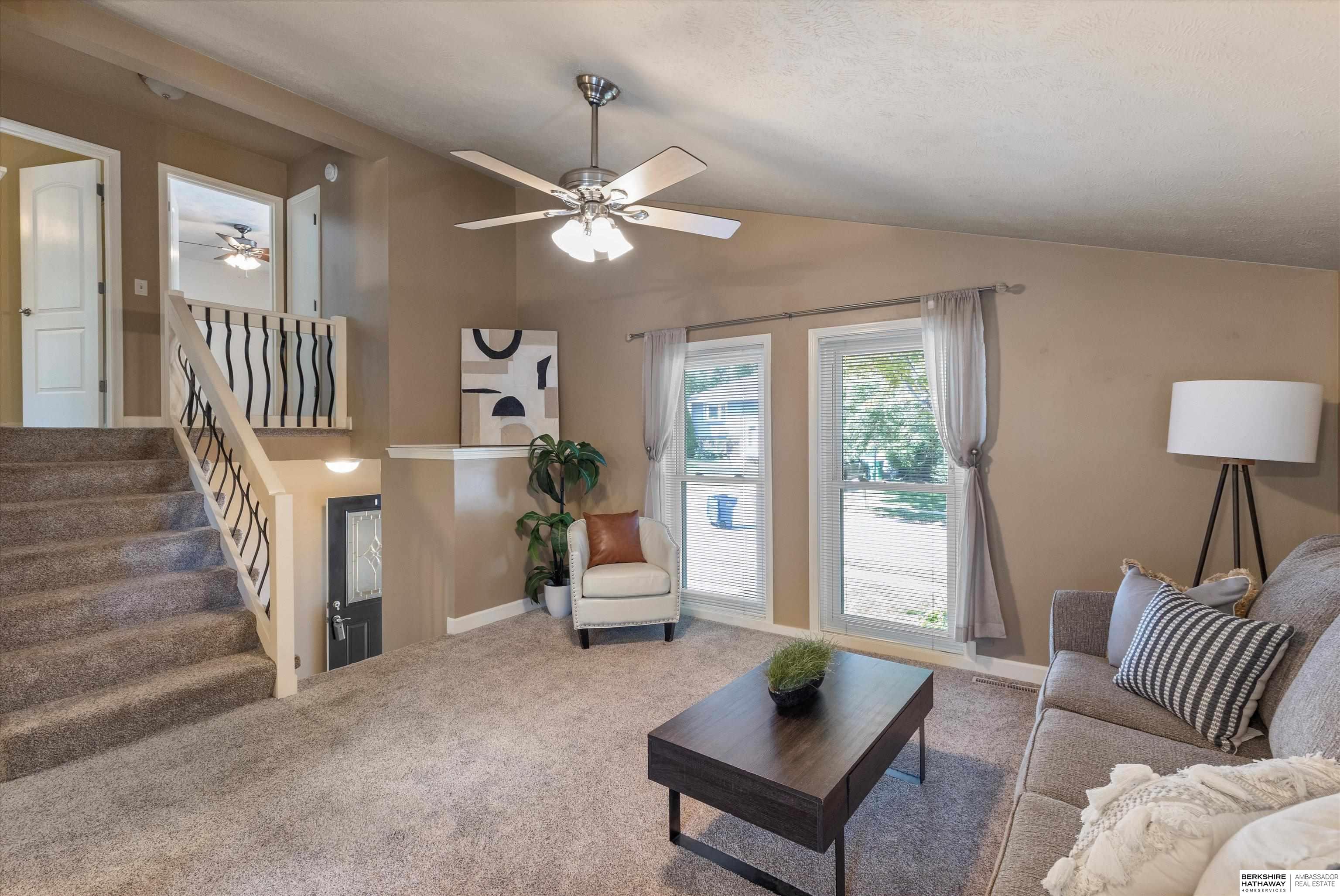 Omaha, Nebraska 68138, United States, 2 Bedrooms Bedrooms, ,2 BathroomsBathrooms,Residential,Pending,211126