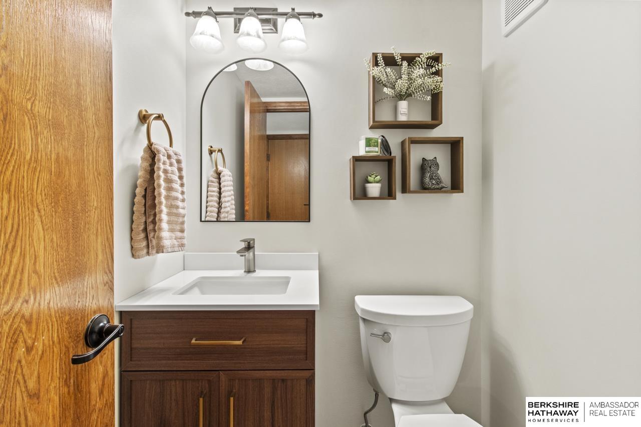 Omaha, Nebraska 68154, United States, 3 Bedrooms Bedrooms, ,2 BathroomsBathrooms,Residential,Active,148990