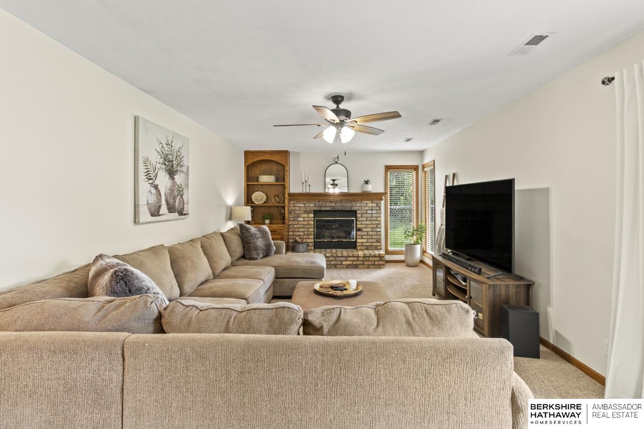 Omaha, Nebraska 68154, United States, 3 Bedrooms Bedrooms, ,2 BathroomsBathrooms,Residential,Active,148990