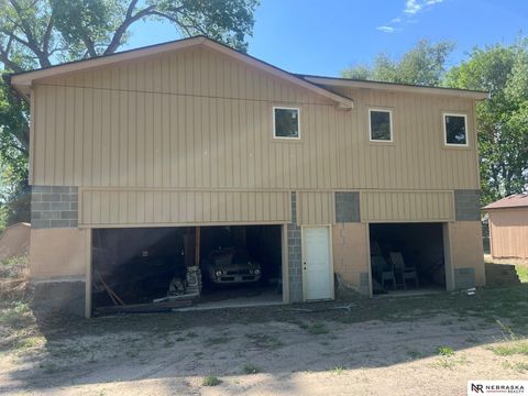 Photo of 1810 park Circle, Bellevue, NE 68123 (MLS # 22613247)