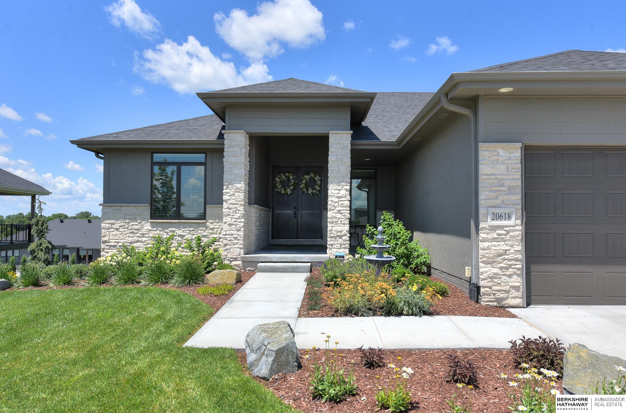 Gretna, Nebraska 68028, United States, 5 Bedrooms Bedrooms, ,3 BathroomsBathrooms,Residential,Active,128151