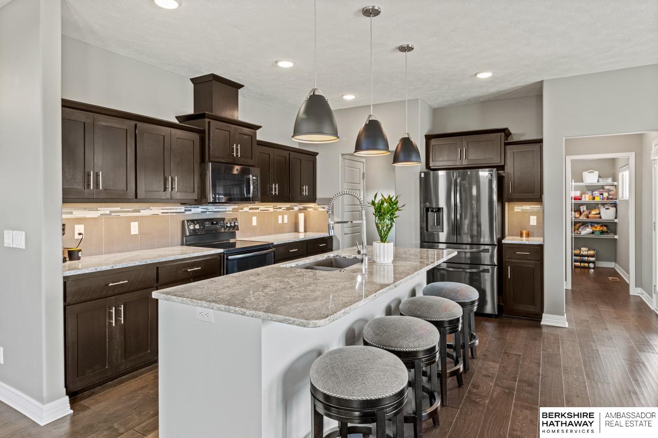 Papillion, Nebraska 68046, United States, 4 Bedrooms Bedrooms, ,2 BathroomsBathrooms,Residential,Active,207977