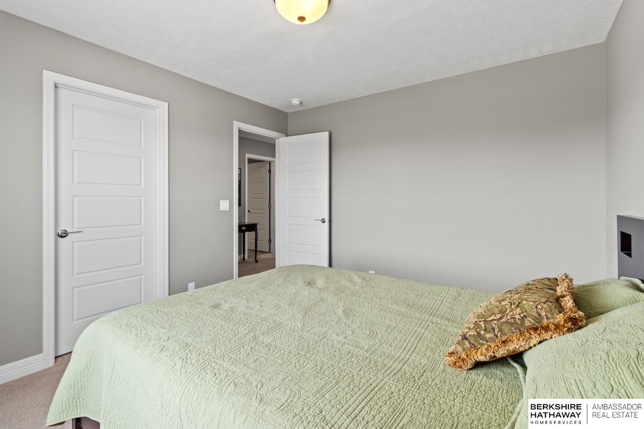 Papillion, Nebraska 68046, United States, 4 Bedrooms Bedrooms, ,2 BathroomsBathrooms,Residential,Active,207977