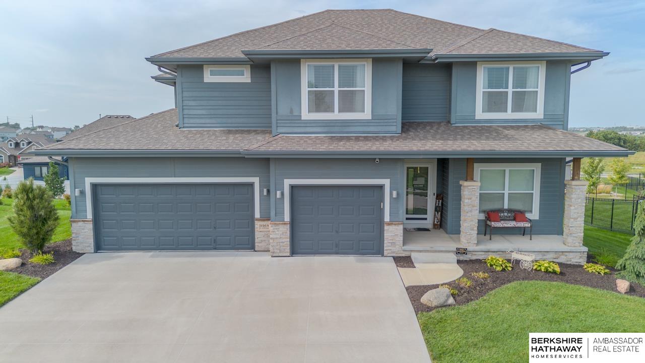 Papillion, Nebraska 68046, United States, 4 Bedrooms Bedrooms, ,2 BathroomsBathrooms,Residential,Active,207977