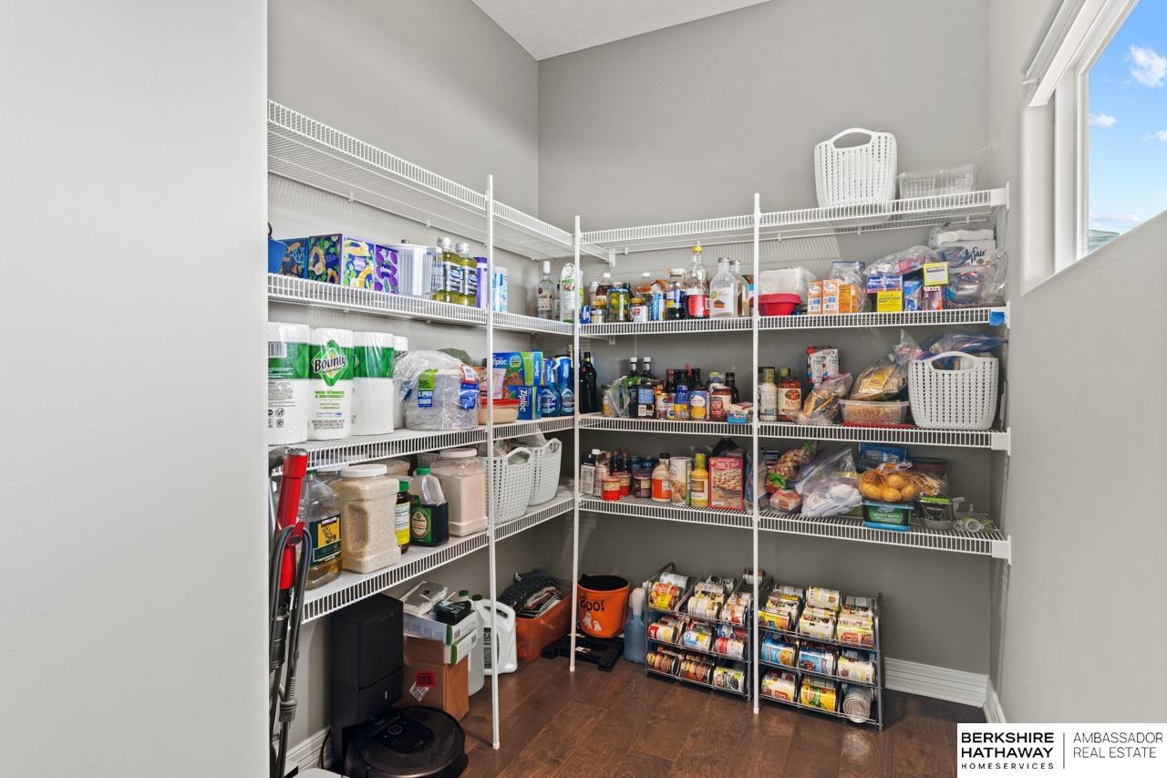 Papillion, Nebraska 68046, United States, 4 Bedrooms Bedrooms, ,2 BathroomsBathrooms,Residential,Active,207977