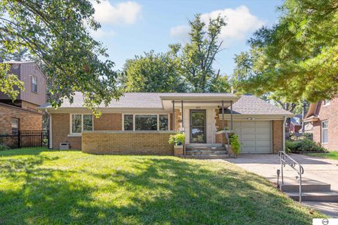 Photo of 1822 N 52nd Street, Omaha, NE 68104 (MLS # 22600267)
