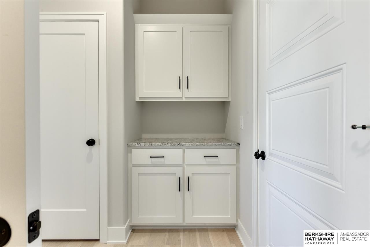 Elkhorn, Nebraska 68022, United States, 3 Bedrooms Bedrooms, ,3 BathroomsBathrooms,Residential,Active,191514