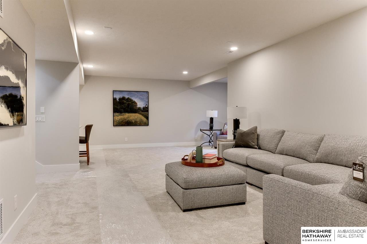 Elkhorn, Nebraska 68022, United States, 3 Bedrooms Bedrooms, ,3 BathroomsBathrooms,Residential,Active,191514