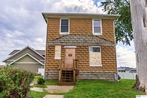 Photo of 1907 Clark Street, Omaha, NE 68110 (MLS # 22601065)