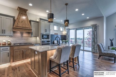 Photo of 11267 S 102nd Avenue, Papillion, NE 68046 (MLS # 22601757)