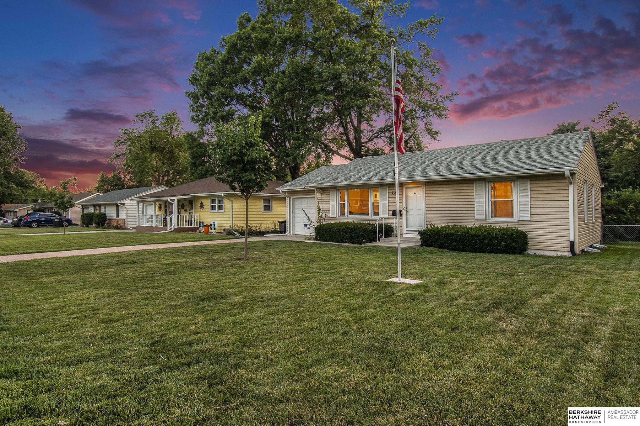 Omaha, Nebraska 68114, United States, 2 Bedrooms Bedrooms, ,2 BathroomsBathrooms,Residential,Active,164868