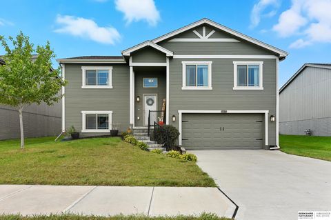 Photo of 7794 N 88th Street, Omaha, NE 68122 (MLS # 22528249)