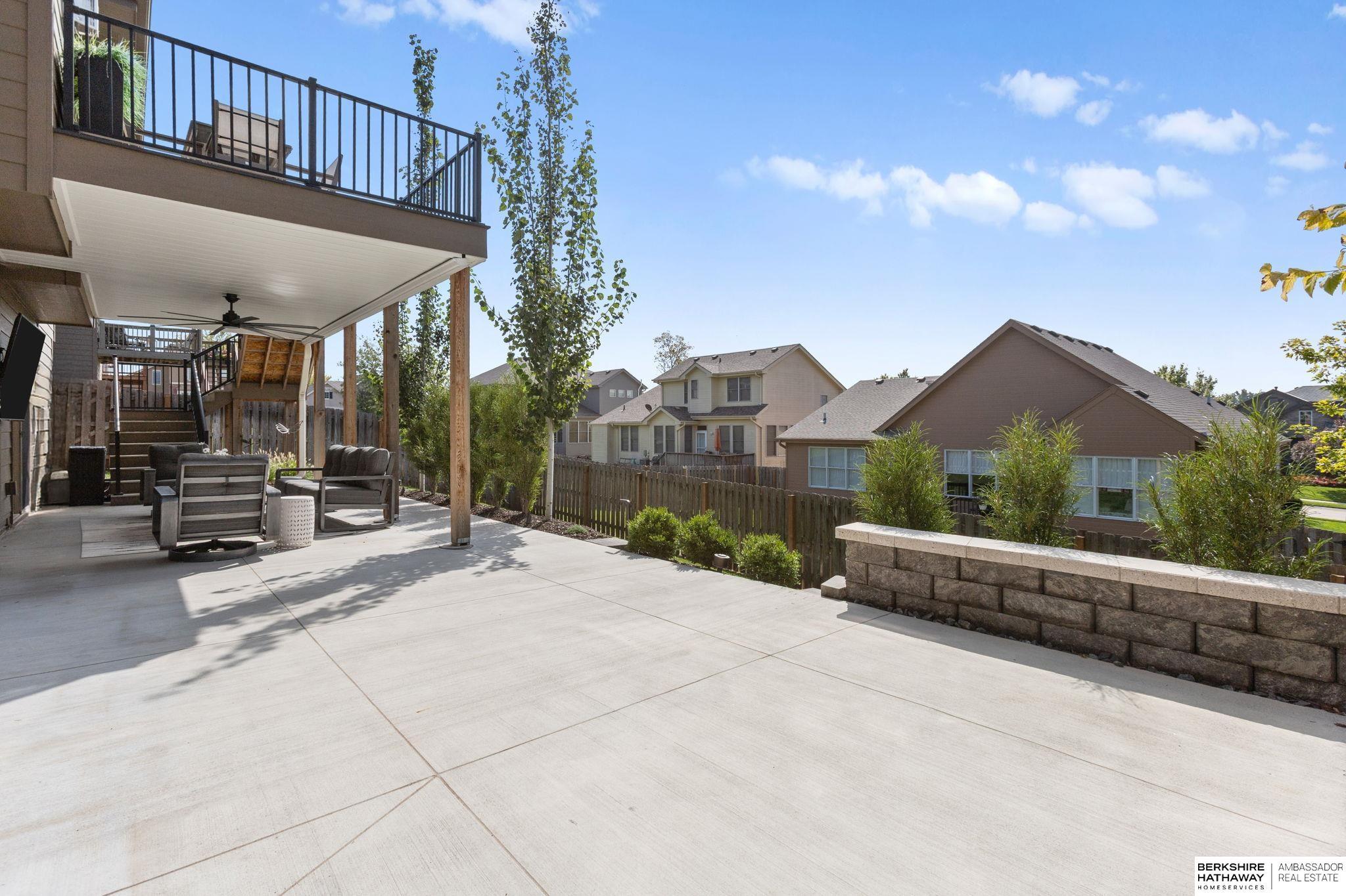 Omaha, Nebraska 68022, United States, 4 Bedrooms Bedrooms, ,3 BathroomsBathrooms,Residential,Active,214008