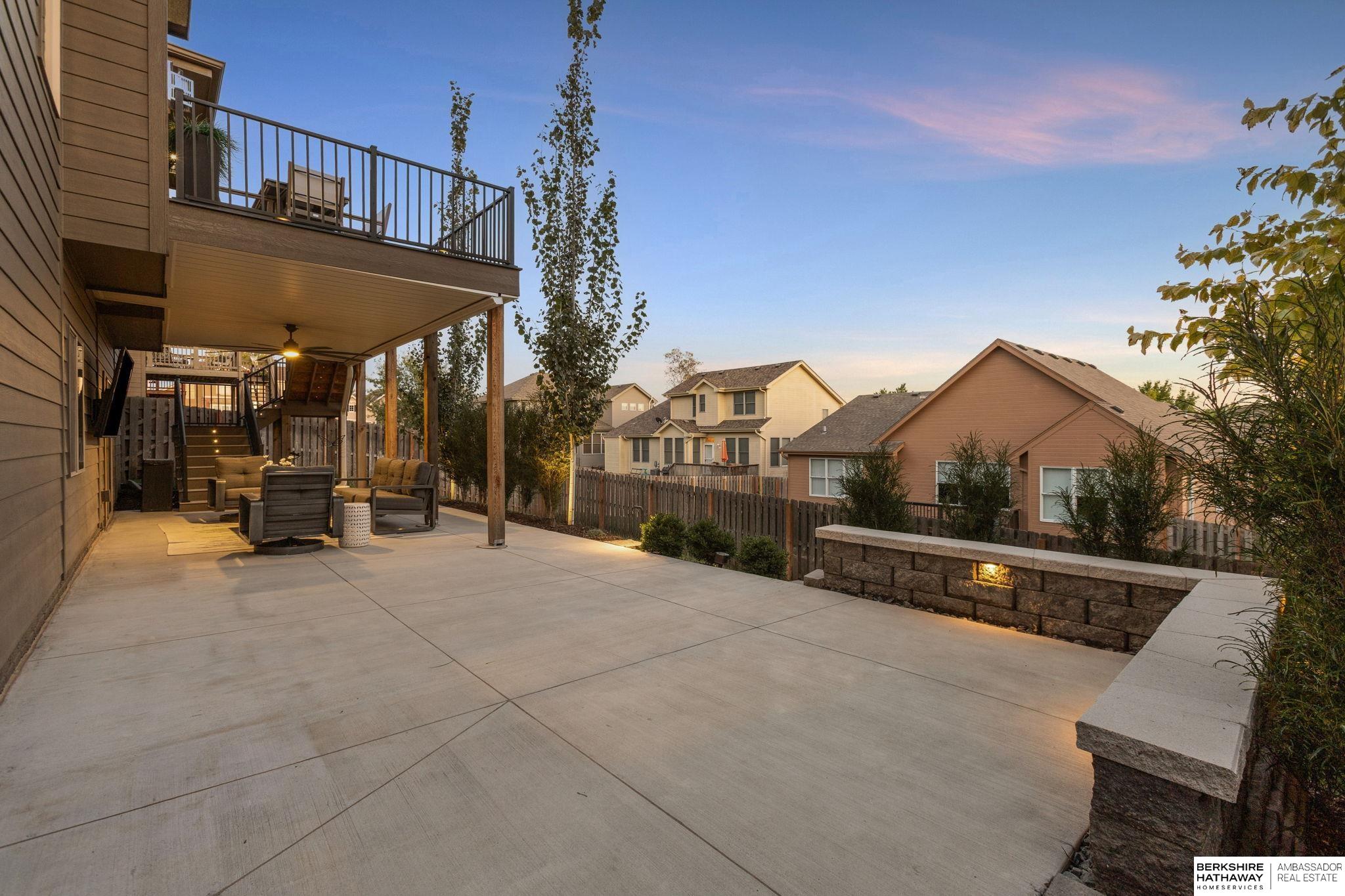 Omaha, Nebraska 68022, United States, 4 Bedrooms Bedrooms, ,3 BathroomsBathrooms,Residential,Active,214008