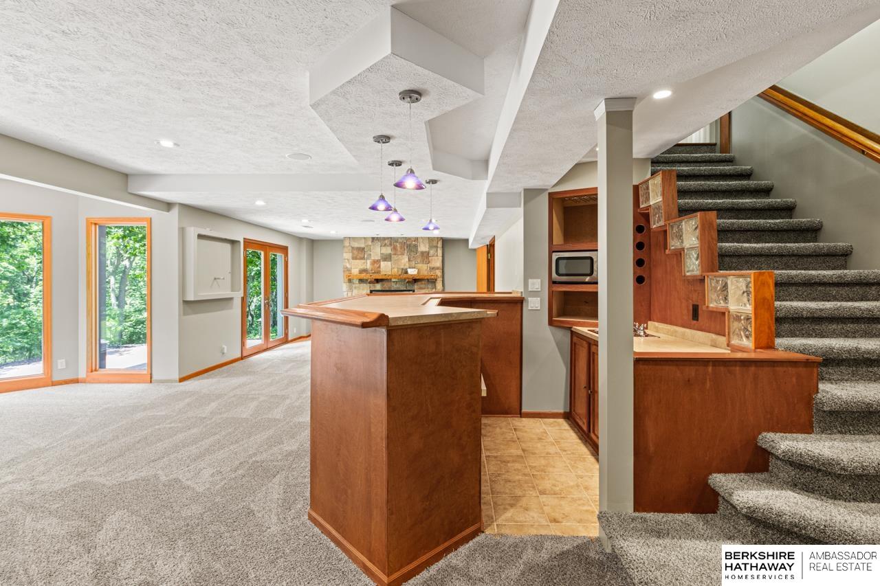 Omaha, Nebraska 68022, United States, 5 Bedrooms Bedrooms, ,4 BathroomsBathrooms,Residential,Active,143450