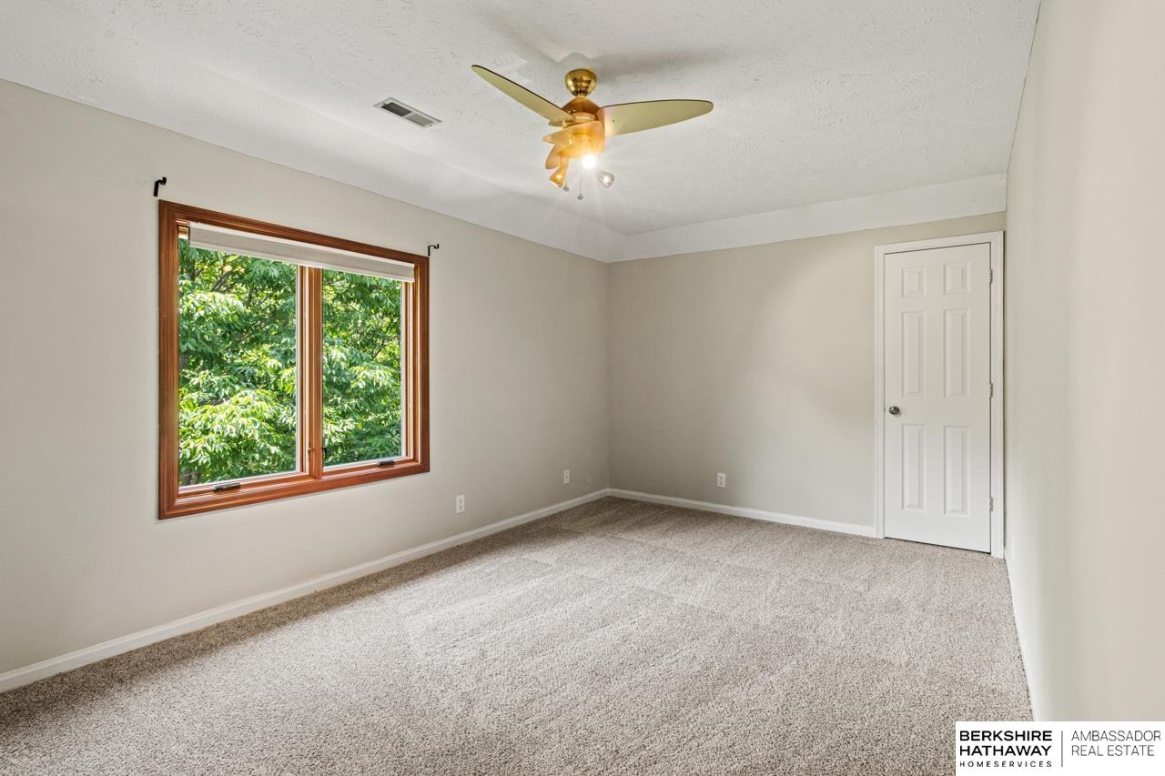 Omaha, Nebraska 68022, United States, 5 Bedrooms Bedrooms, ,4 BathroomsBathrooms,Residential,Active,143450