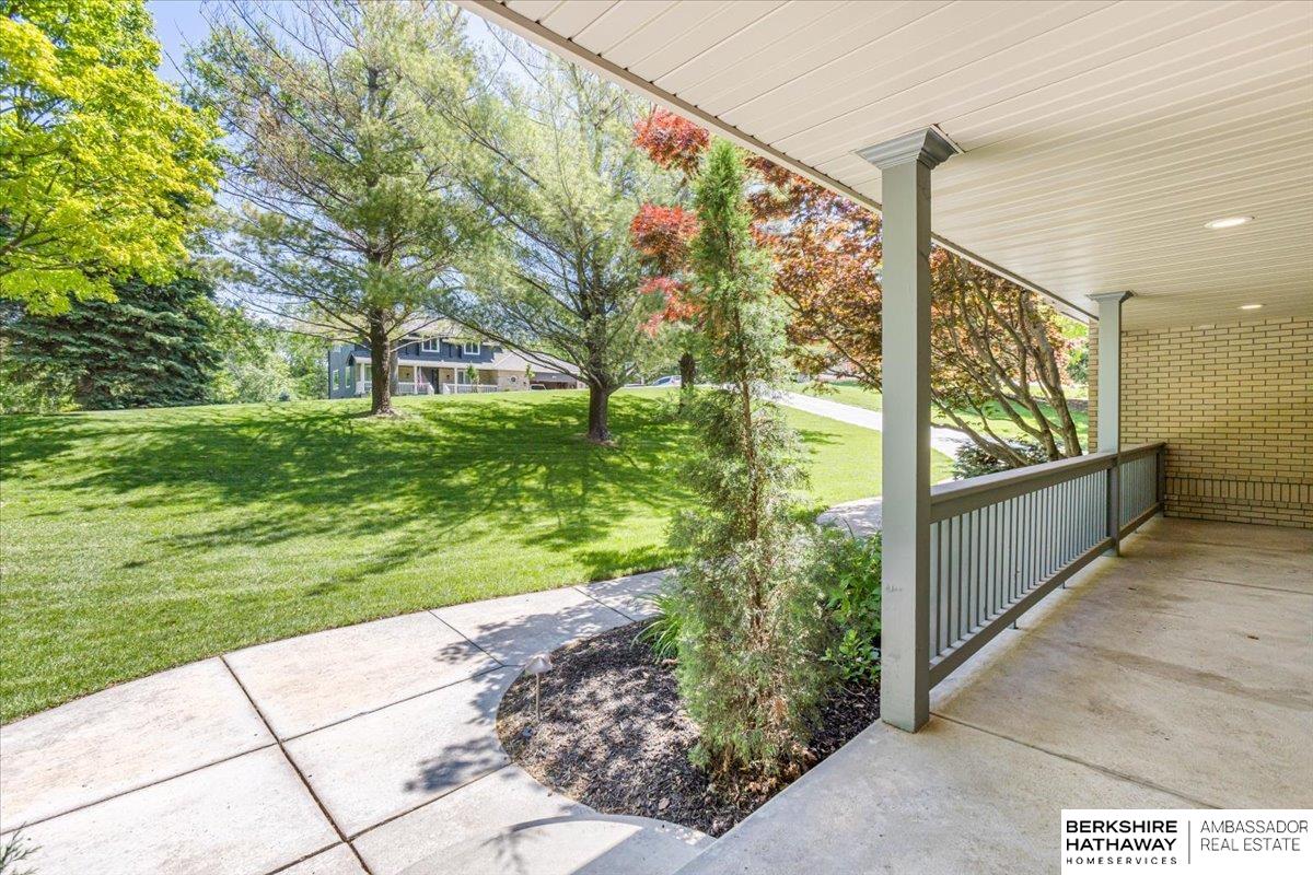 Omaha, Nebraska 68022, United States, 5 Bedrooms Bedrooms, ,4 BathroomsBathrooms,Residential,Active,143450