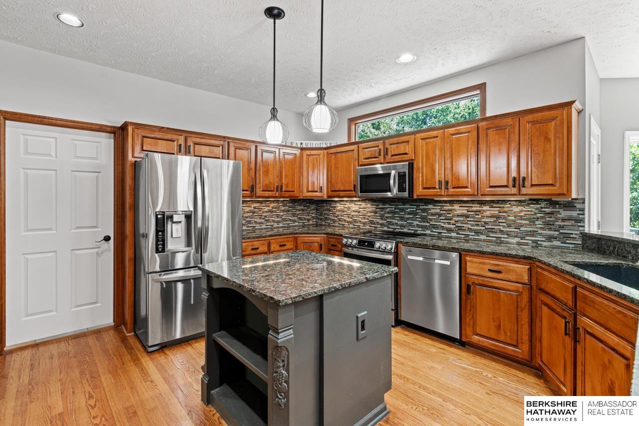 Omaha, Nebraska 68022, United States, 5 Bedrooms Bedrooms, ,4 BathroomsBathrooms,Residential,Active,143450