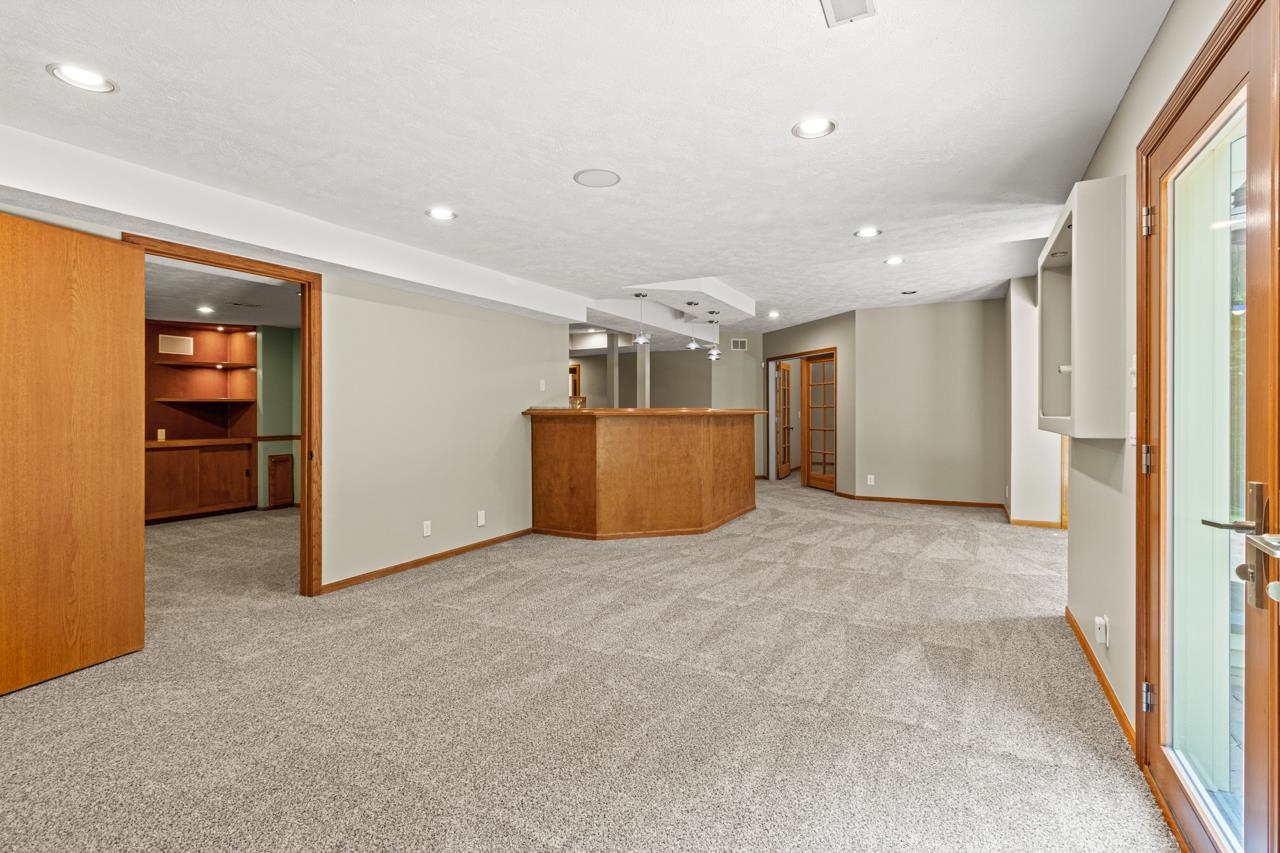 Omaha, Nebraska 68022, United States, 5 Bedrooms Bedrooms, ,4 BathroomsBathrooms,Residential,Active,143450