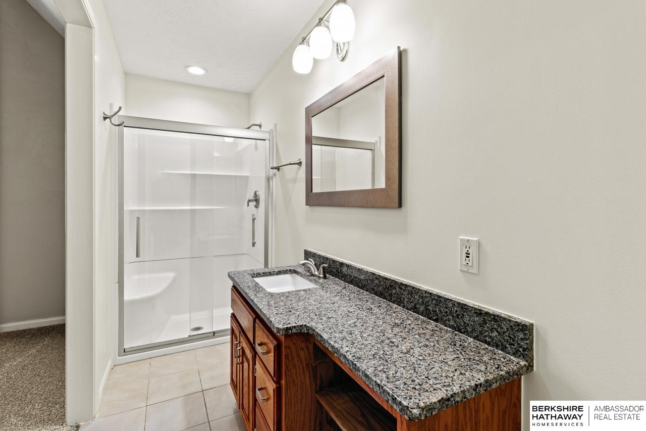 Omaha, Nebraska 68022, United States, 5 Bedrooms Bedrooms, ,4 BathroomsBathrooms,Residential,Active,143450