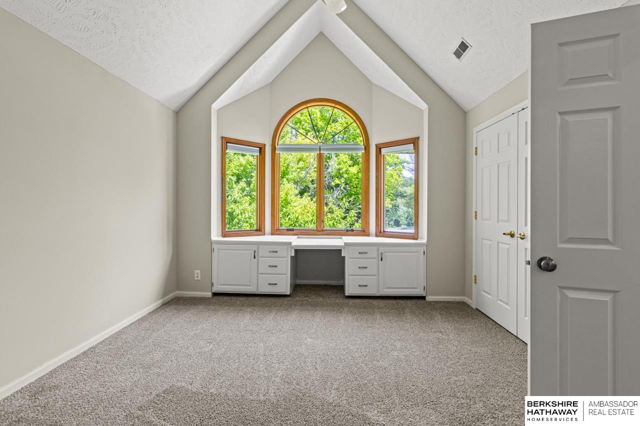 Omaha, Nebraska 68022, United States, 5 Bedrooms Bedrooms, ,4 BathroomsBathrooms,Residential,Active,143450