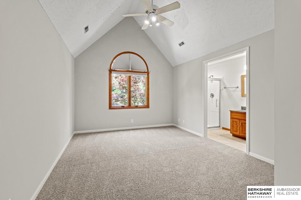 Omaha, Nebraska 68022, United States, 5 Bedrooms Bedrooms, ,4 BathroomsBathrooms,Residential,Active,143450