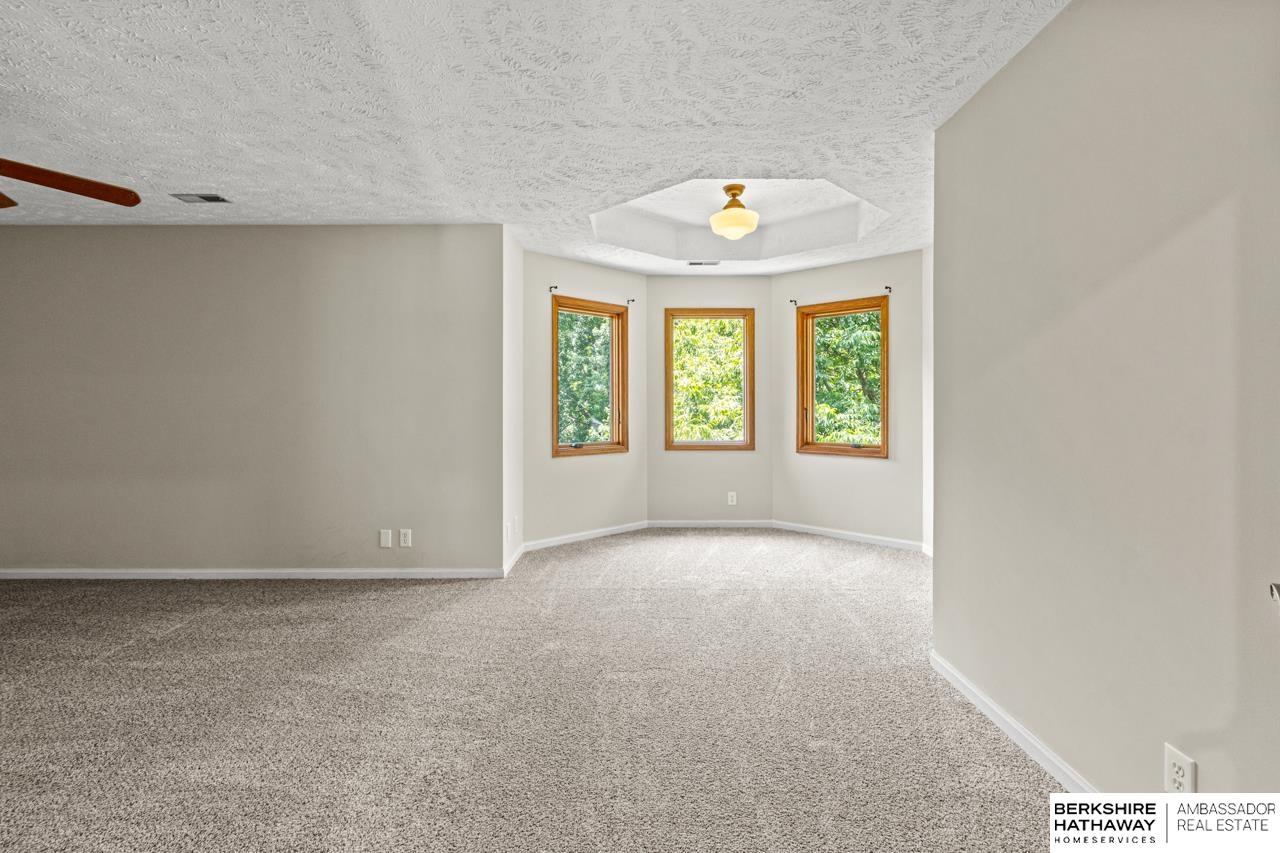 Omaha, Nebraska 68022, United States, 5 Bedrooms Bedrooms, ,4 BathroomsBathrooms,Residential,Active,143450