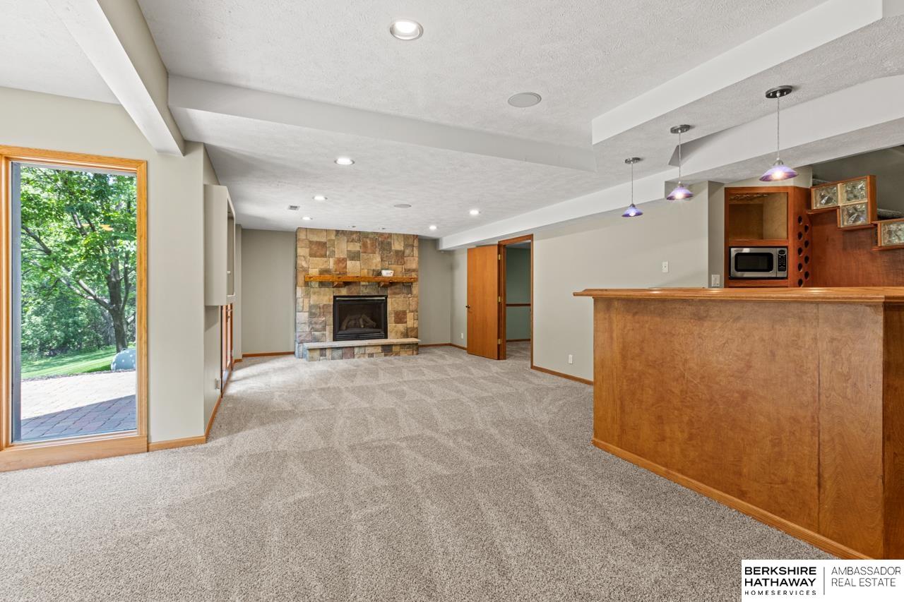 Omaha, Nebraska 68022, United States, 5 Bedrooms Bedrooms, ,4 BathroomsBathrooms,Residential,Active,143450