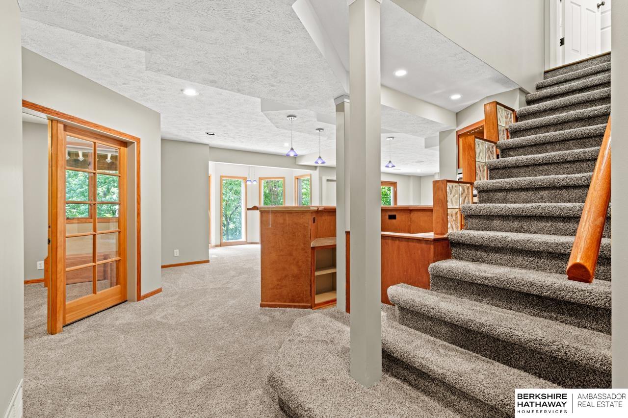 Omaha, Nebraska 68022, United States, 5 Bedrooms Bedrooms, ,4 BathroomsBathrooms,Residential,Active,143450