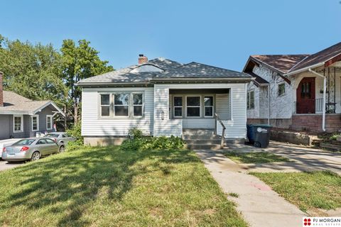 Photo of 2574 Whitmore Street, Omaha, NE 68112 (MLS # 22527486)