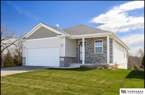 Photo of 200 Pebble Beach Bch, Lincoln, NE 68520 (MLS # 22613720)