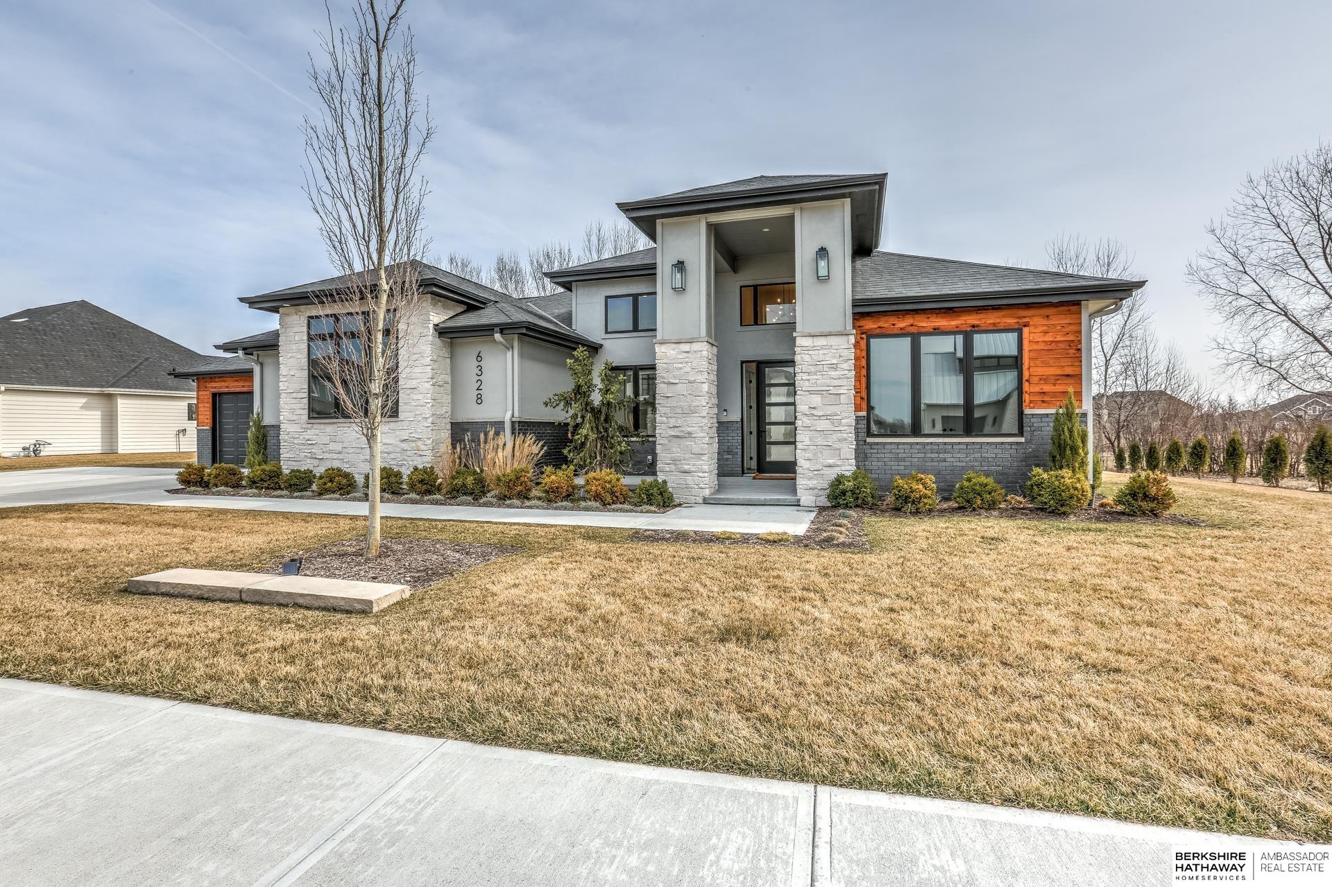 Valley, Nebraska 68064, United States, 3 Bedrooms Bedrooms, ,2 BathroomsBathrooms,Residential,Active,246555