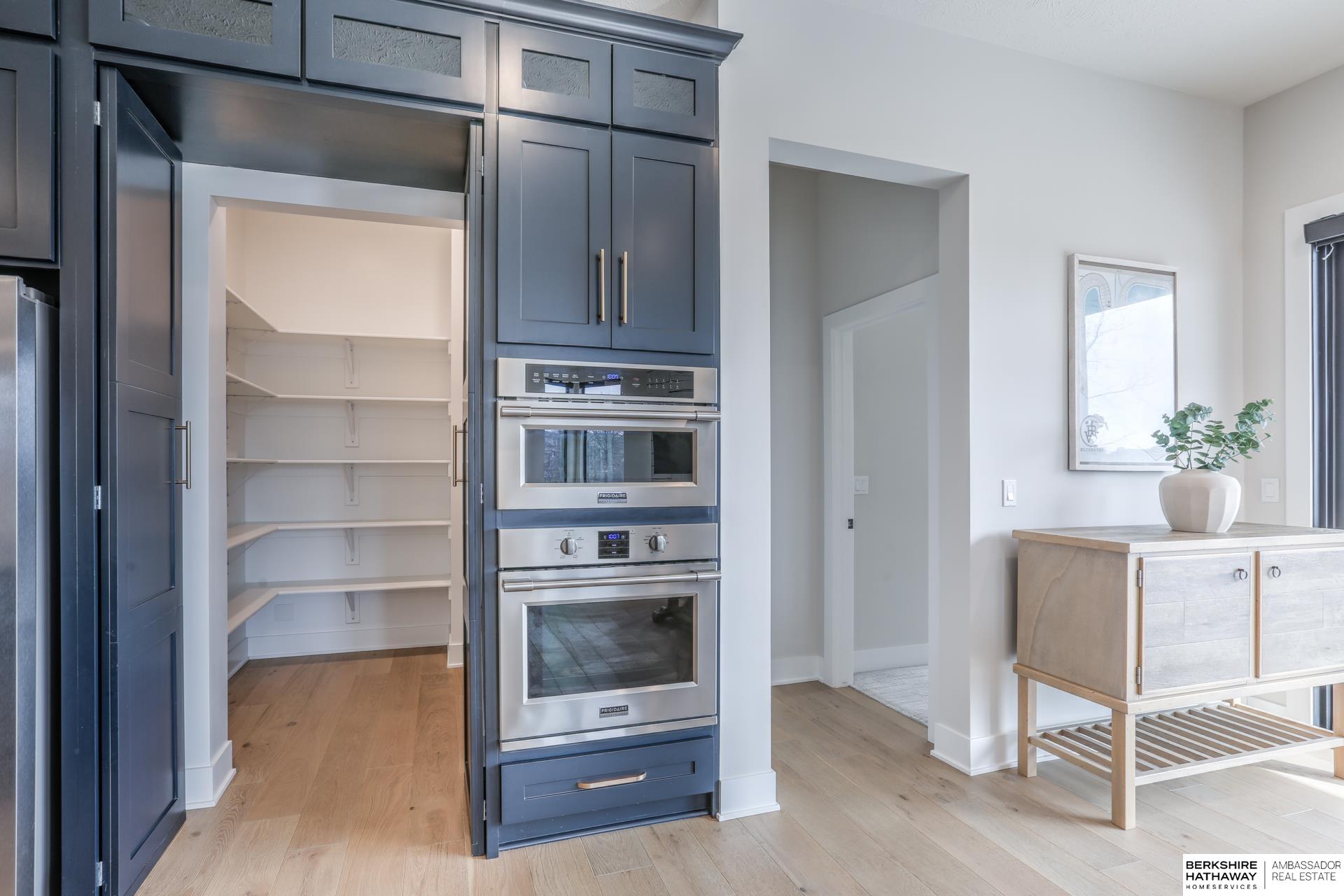 Valley, Nebraska 68064, United States, 3 Bedrooms Bedrooms, ,2 BathroomsBathrooms,Residential,Active,246555