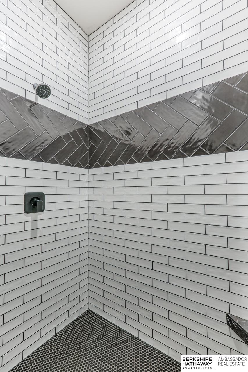 Valley, Nebraska 68064, United States, 3 Bedrooms Bedrooms, ,2 BathroomsBathrooms,Residential,Active,246555