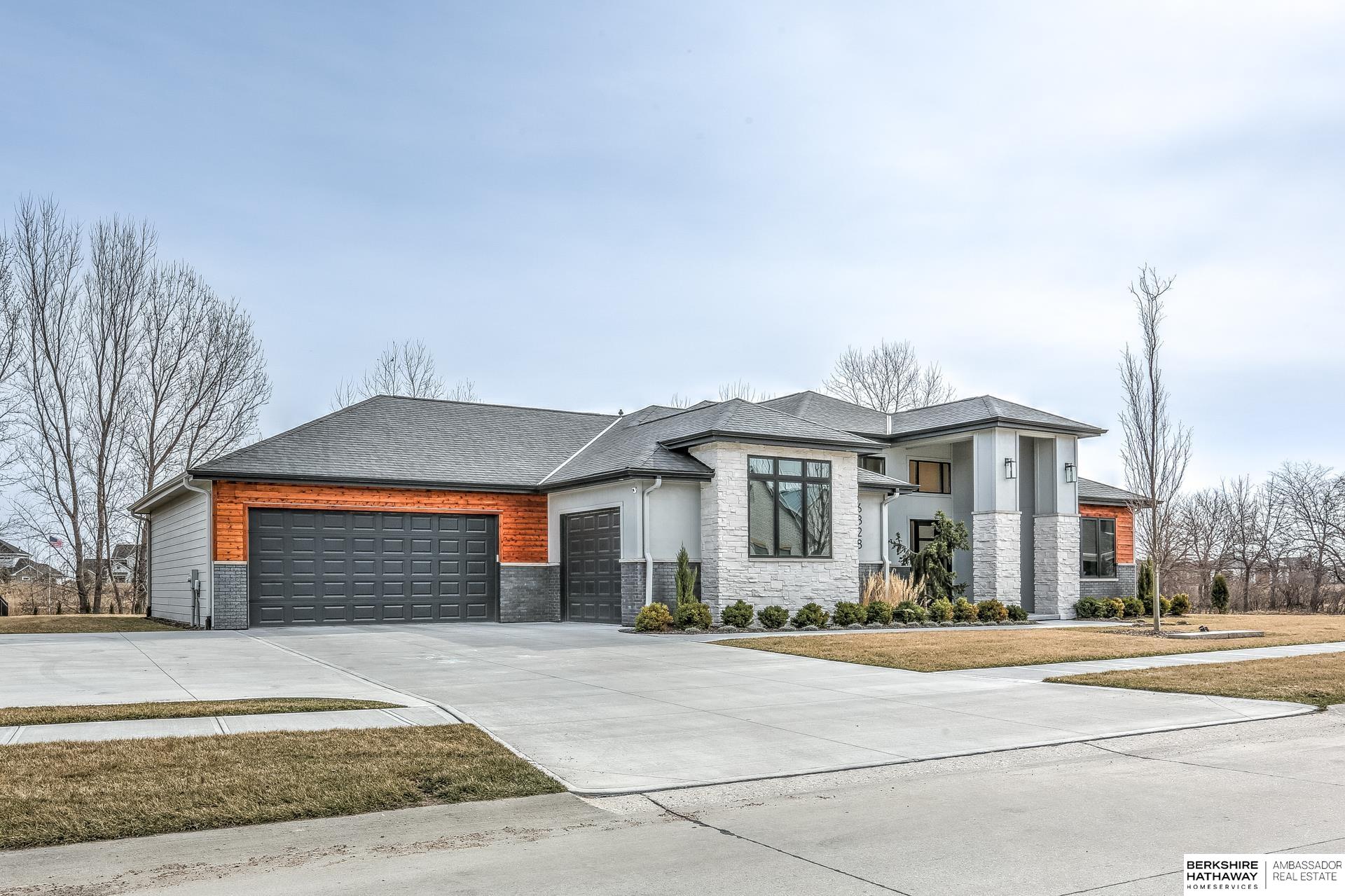 Valley, Nebraska 68064, United States, 3 Bedrooms Bedrooms, ,2 BathroomsBathrooms,Residential,Active,246555