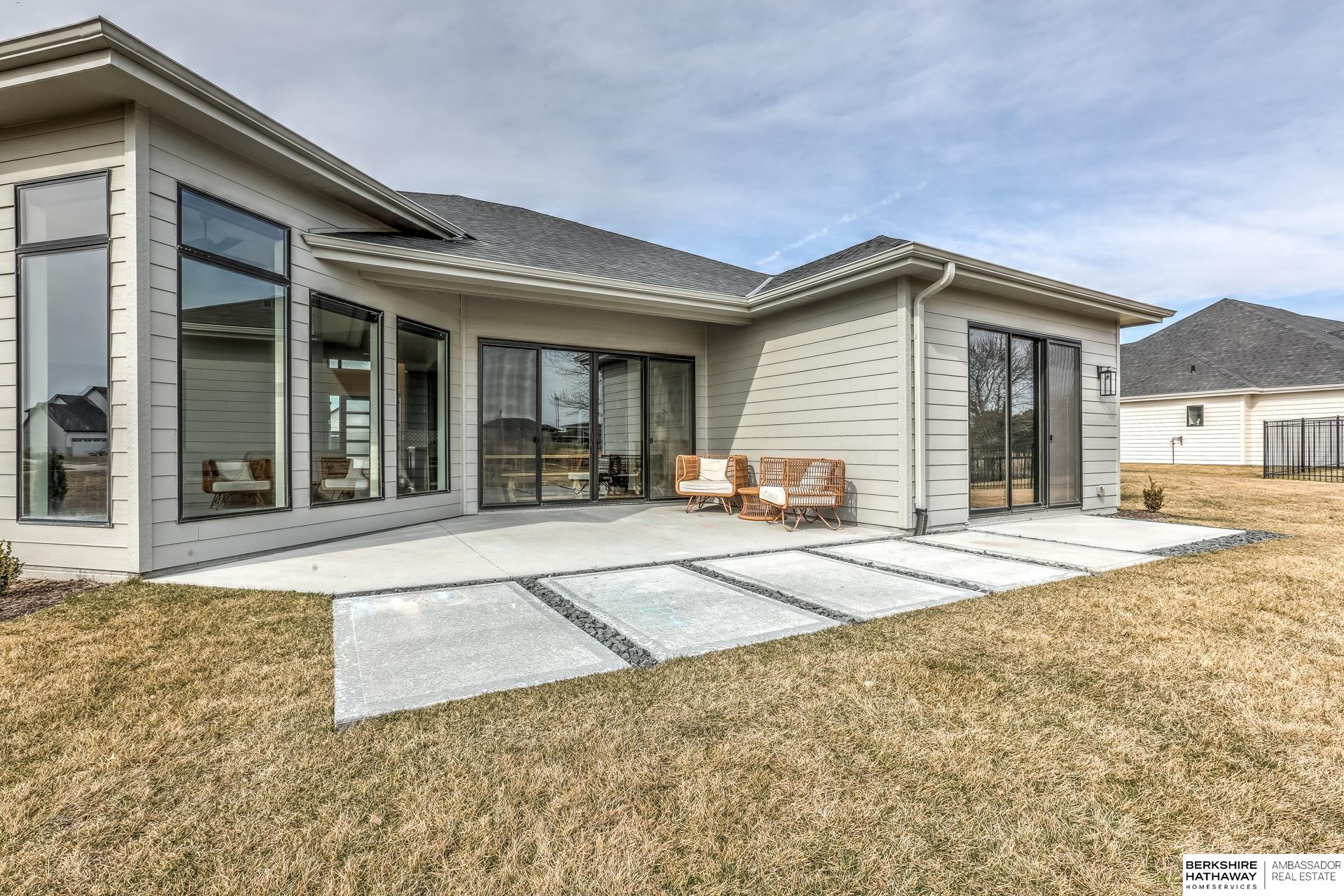 Valley, Nebraska 68064, United States, 3 Bedrooms Bedrooms, ,2 BathroomsBathrooms,Residential,Active,246555