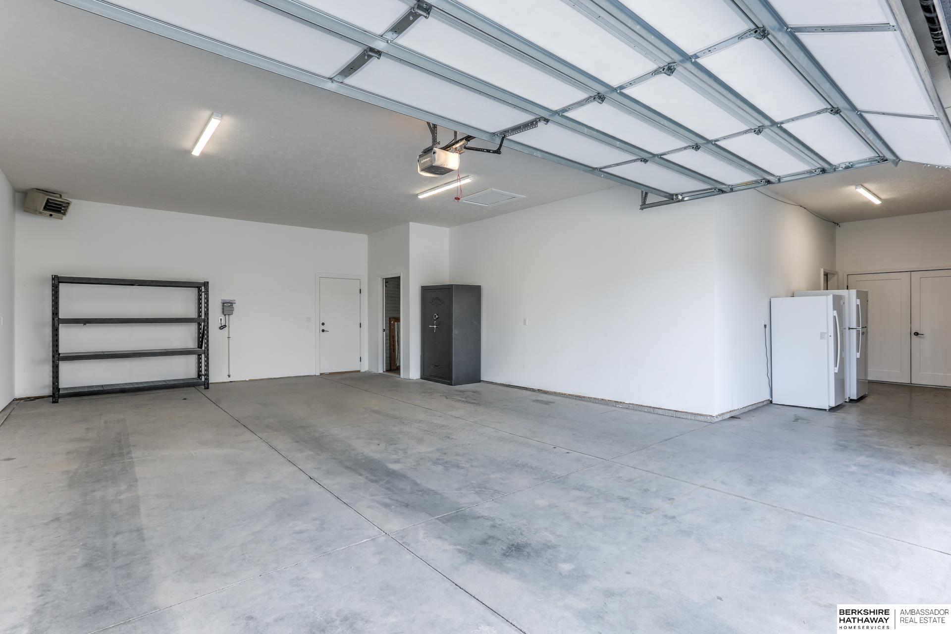 Valley, Nebraska 68064, United States, 3 Bedrooms Bedrooms, ,2 BathroomsBathrooms,Residential,Active,246555