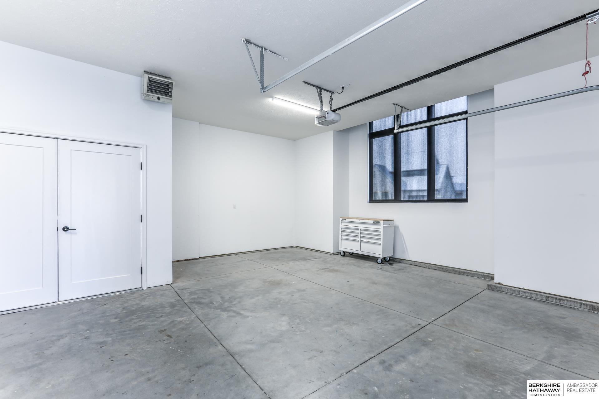 Valley, Nebraska 68064, United States, 3 Bedrooms Bedrooms, ,2 BathroomsBathrooms,Residential,Active,246555