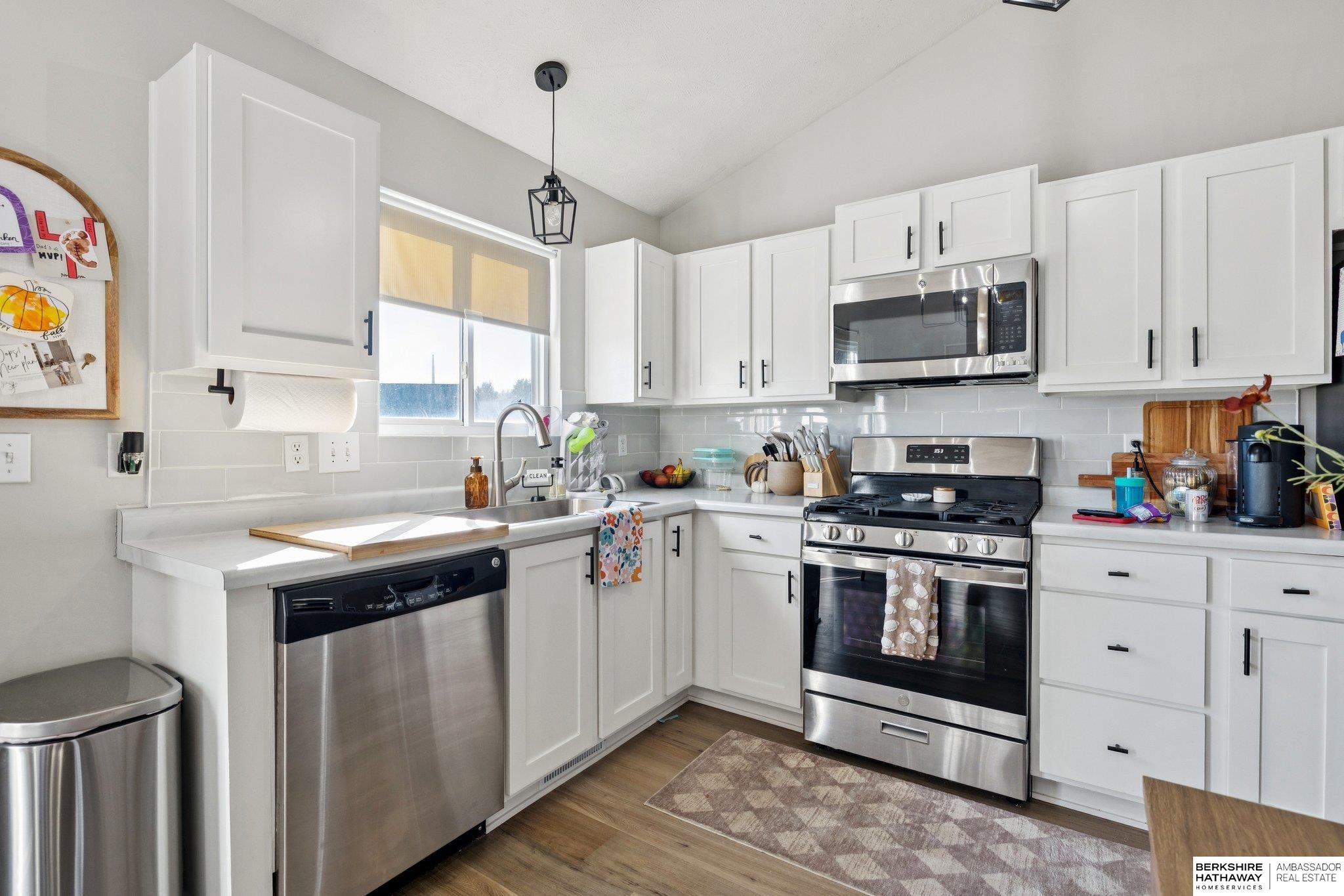 Omaha, Nebraska 68116, United States, 3 Bedrooms Bedrooms, ,2 BathroomsBathrooms,Residential,Active,230463