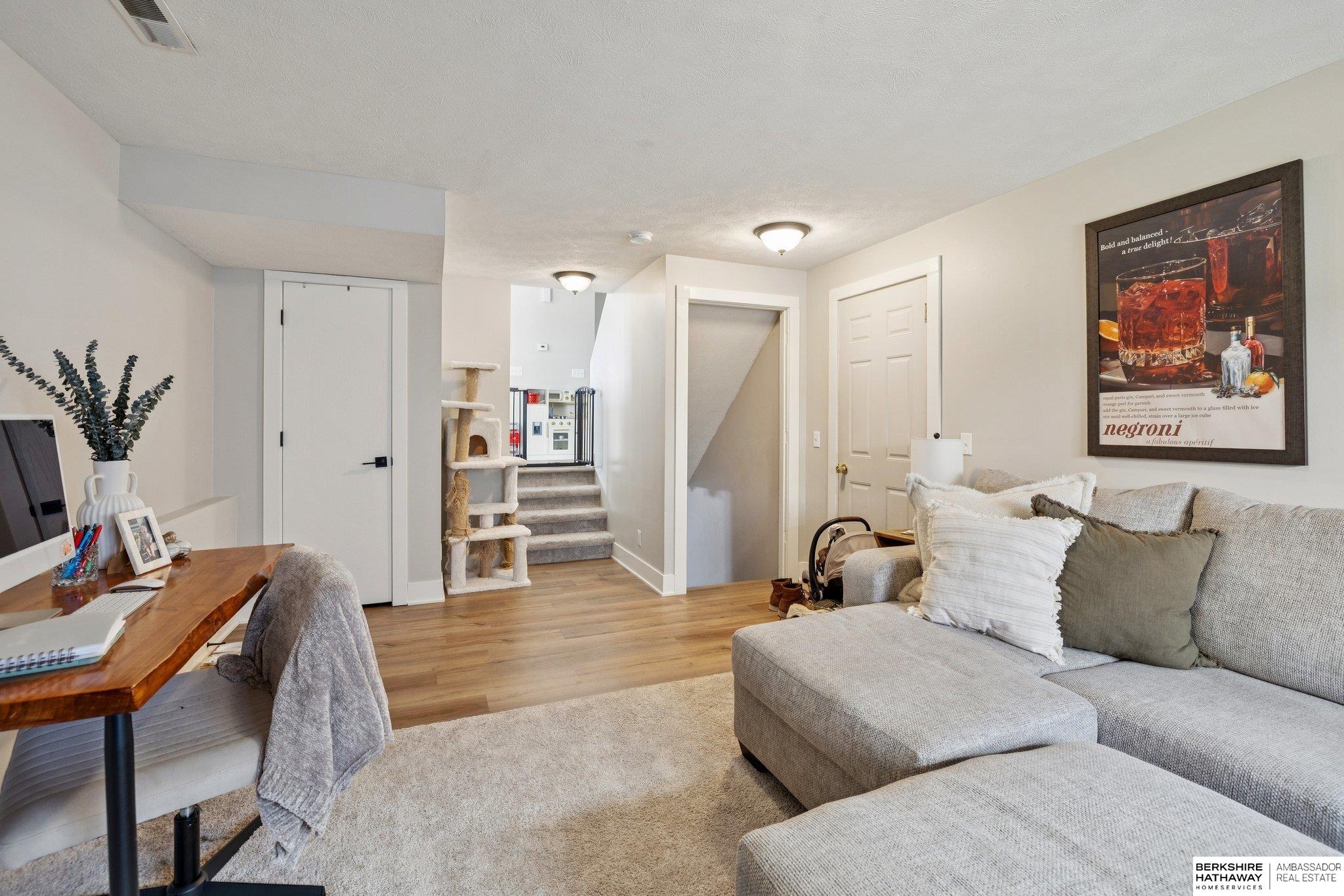 Omaha, Nebraska 68116, United States, 3 Bedrooms Bedrooms, ,2 BathroomsBathrooms,Residential,Active,230463