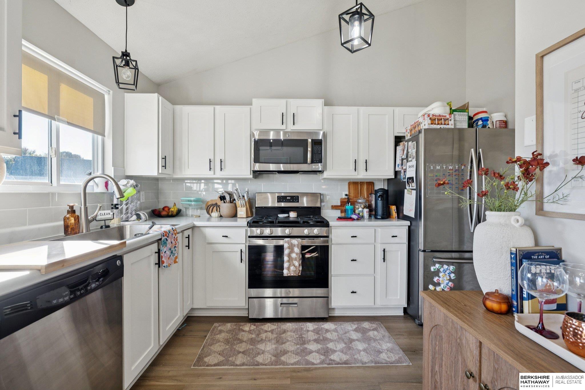 Omaha, Nebraska 68116, United States, 3 Bedrooms Bedrooms, ,2 BathroomsBathrooms,Residential,Active,230463