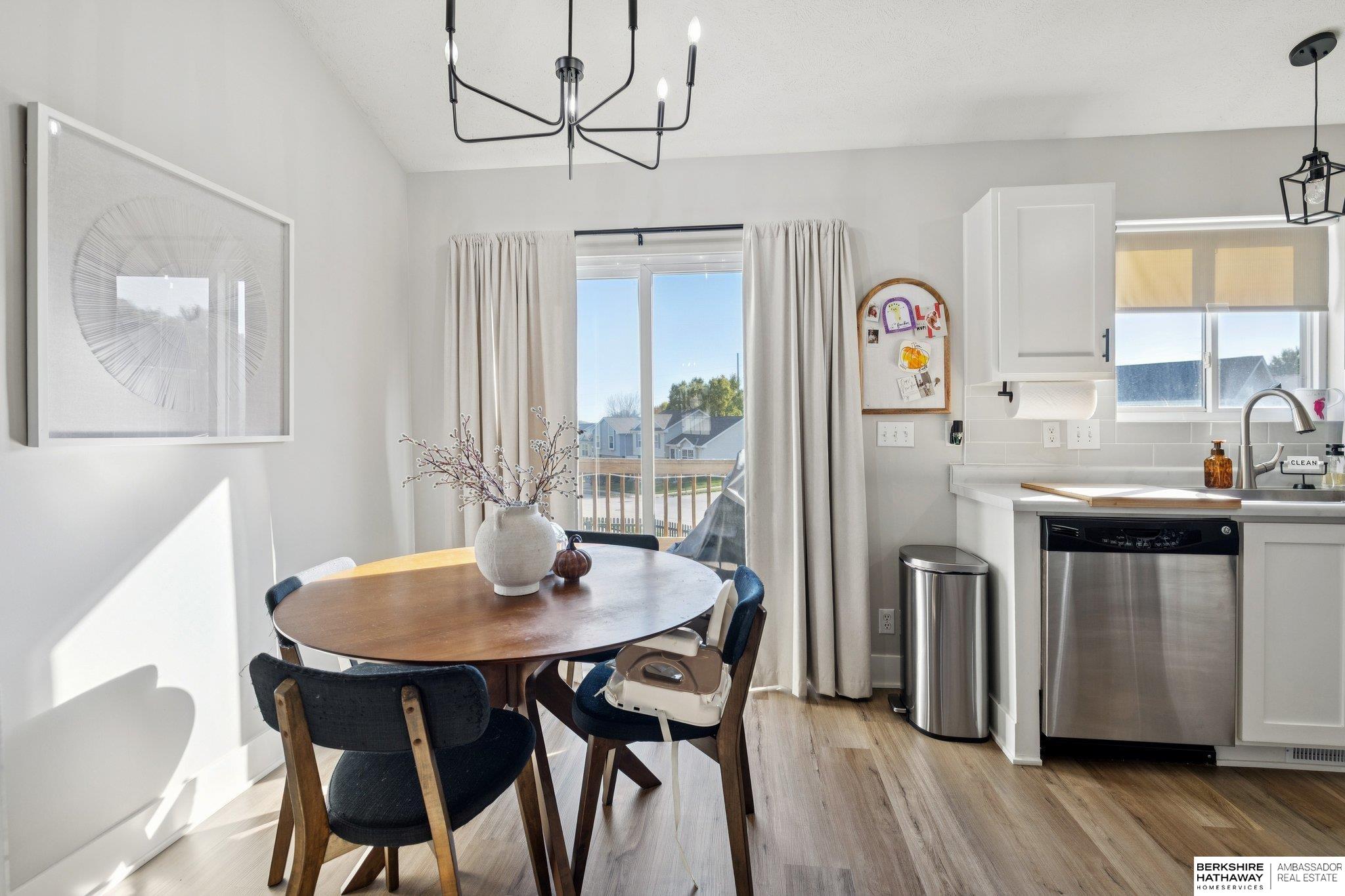 Omaha, Nebraska 68116, United States, 3 Bedrooms Bedrooms, ,2 BathroomsBathrooms,Residential,Active,230463